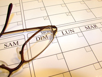 glasses-on-calendar-1241018